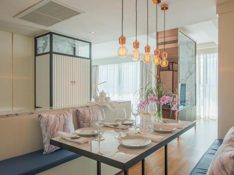 A-One The Royal Cruise Hotel