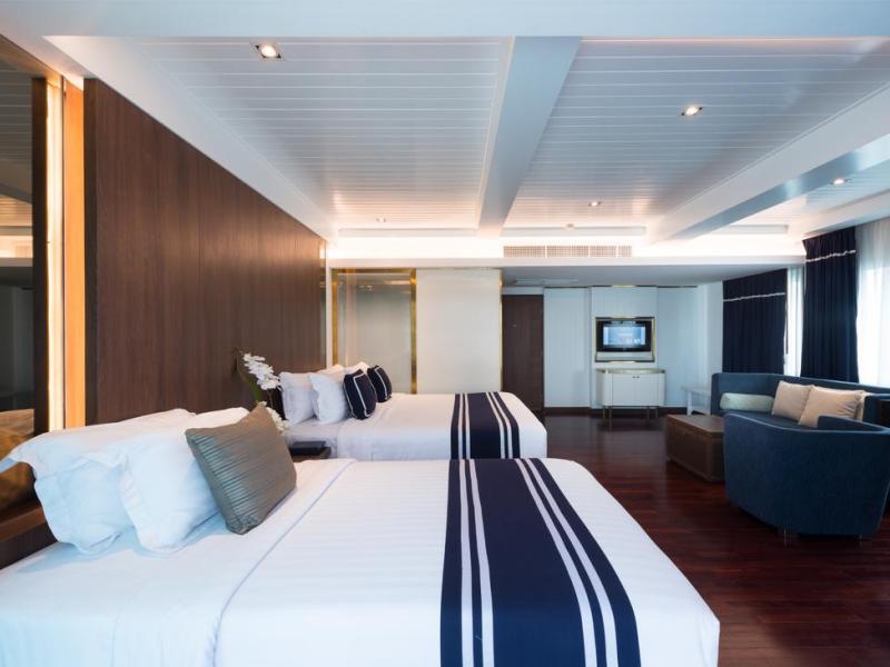 A-One The Royal Cruise Hotel