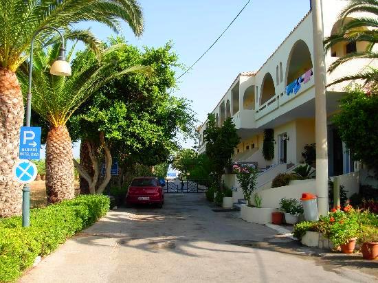 Marinos Beach Aparthotel