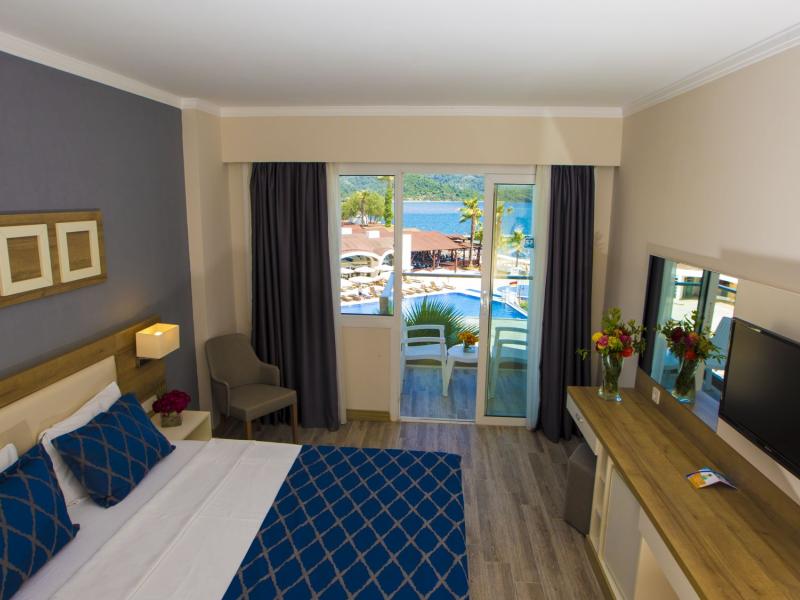 Fortezza Beach Resort