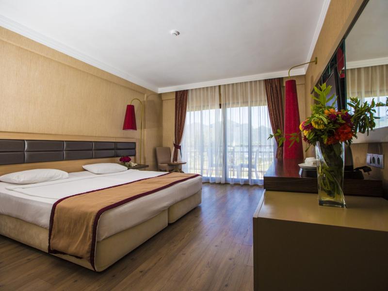 Fortezza Beach Resort