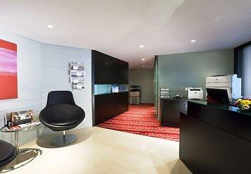 Dubai Marriott Harbour Hotel & Suites