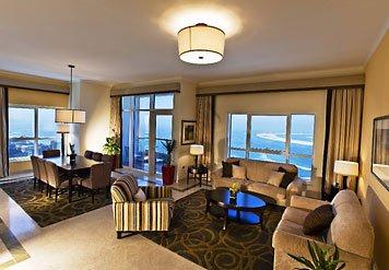 Dubai Marriott Harbour Hotel & Suites