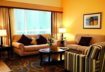 Dubai Marriott Harbour Hotel & Suites