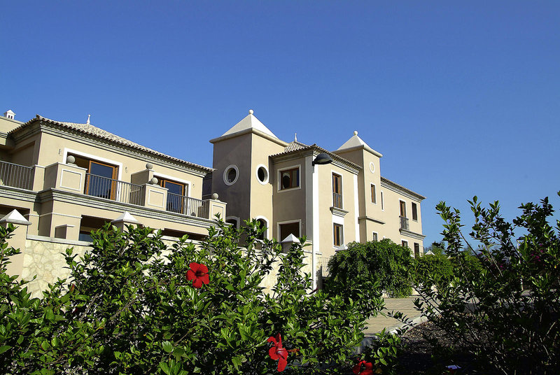 Marylanza Suites & Spa