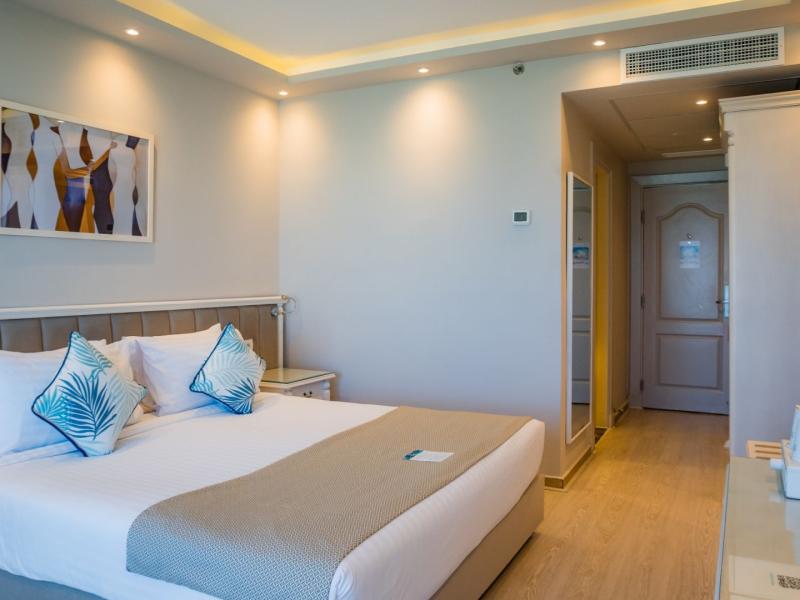 Sunrise Alex Avenue Hotel