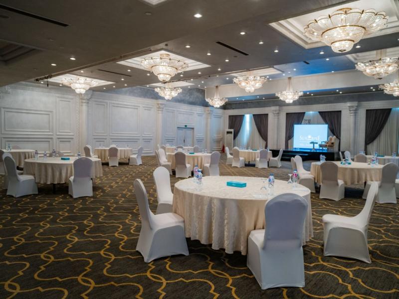 Sunrise Alex Avenue Hotel