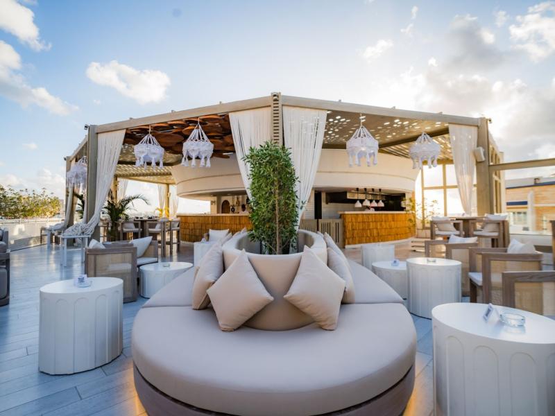 Sunrise Alex Avenue Hotel