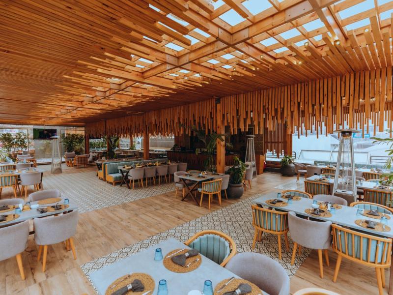 Sunrise Alex Avenue Hotel