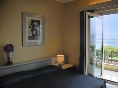 Renaissance Naples Hotel Mediterraneo