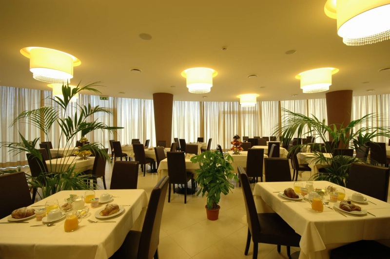 Mediterraneo Palace