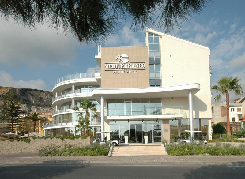 Mediterraneo Palace