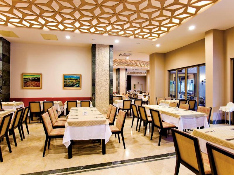 Melas Holiday Village