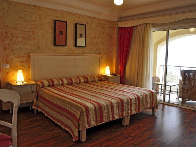 Las Aguilas Hotel