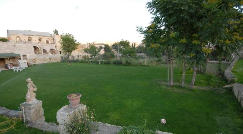 Melis Cave Hotel