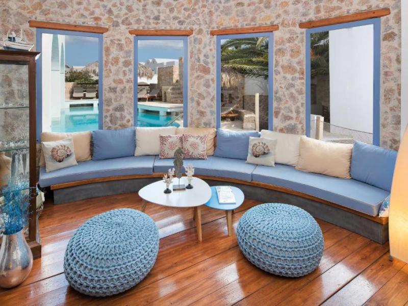Meltemi Luxury Suites