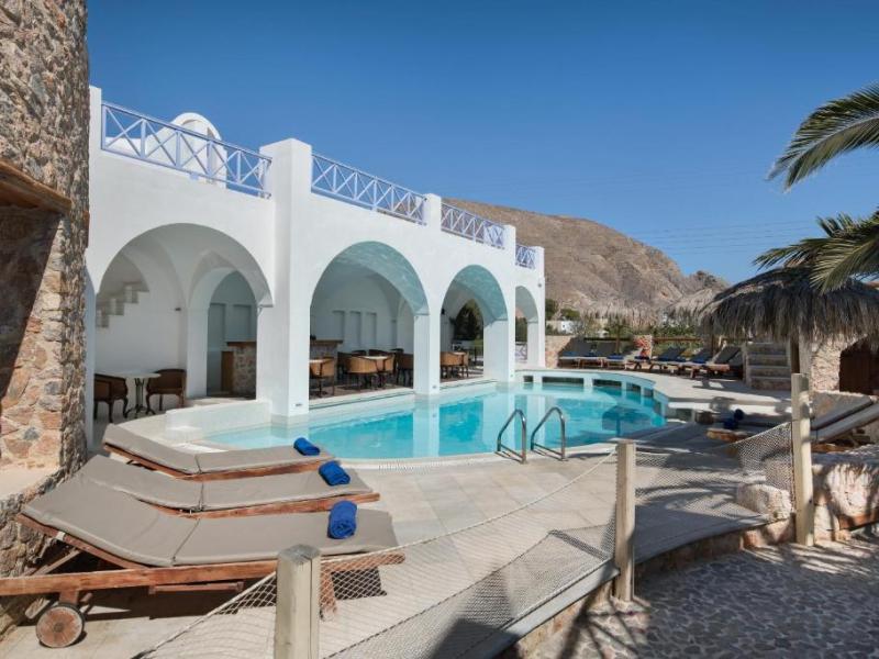 Meltemi Luxury Suites