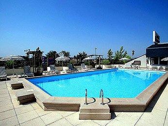 Mercure Orleans Centre Hotel