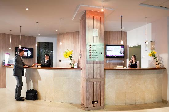 Mercure Montrouge Paris Porte d'Orleans