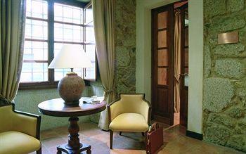 AC Palacio del Carmen, Autograph Collection