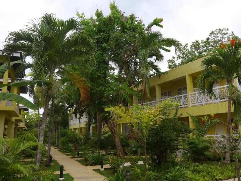 Merril`s Beach Resort III