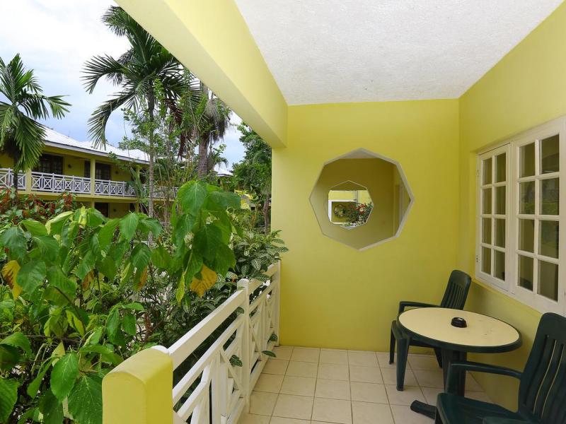 Merril`s Beach Resort III