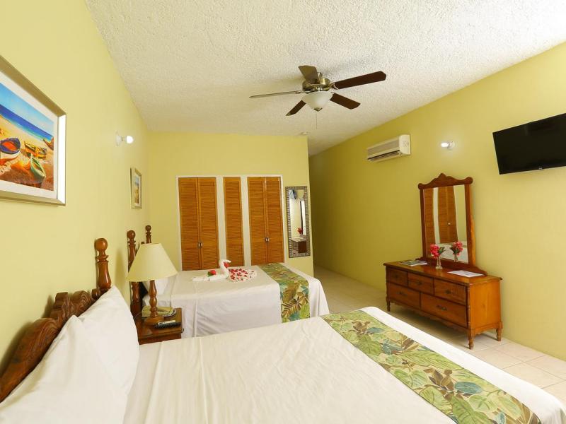 Merril`s Beach Resort III