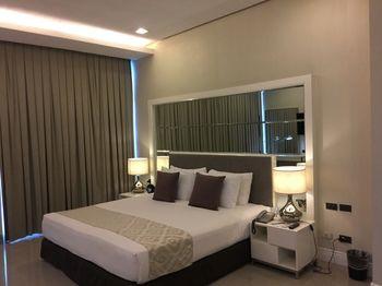 Metrocentre Hotel & Convention Centre