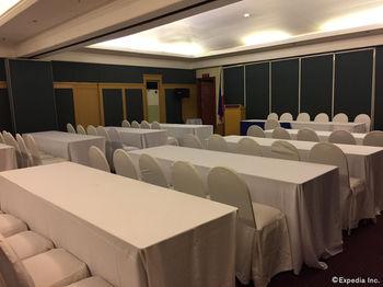 Metrocentre Hotel & Convention Centre