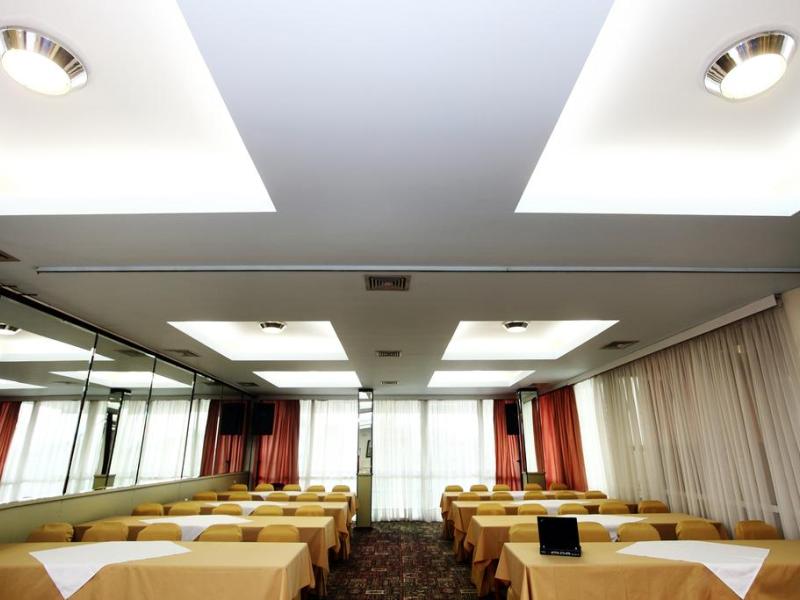 Metropol Hotel