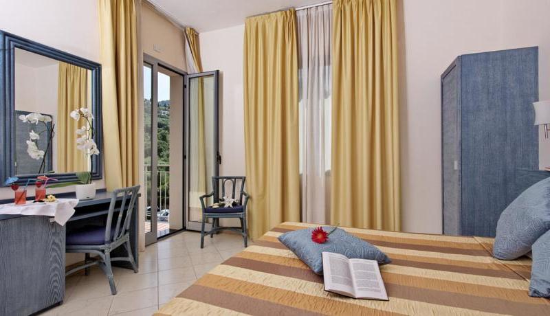 Metropol (Diano Marina)