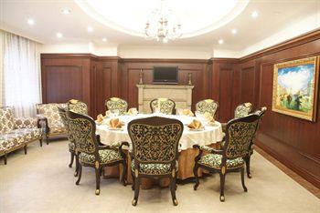 Shanghai Metropole Hotel