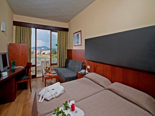Leonardo Royal Suites Ibiza Santa Eulalia