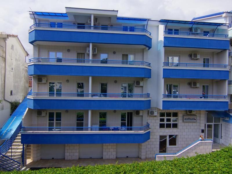 Blue Palace Guest House