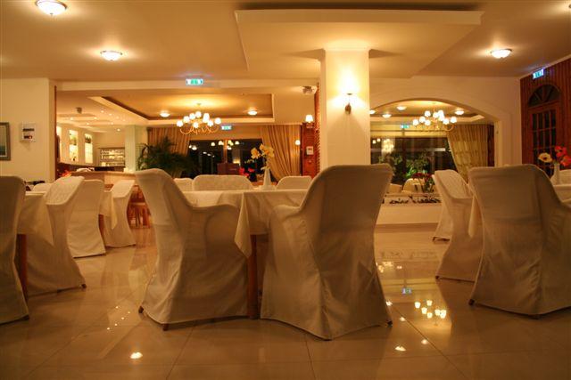 Mike Hotel & Apartments