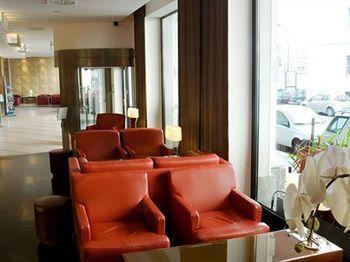 NH Milano Touring