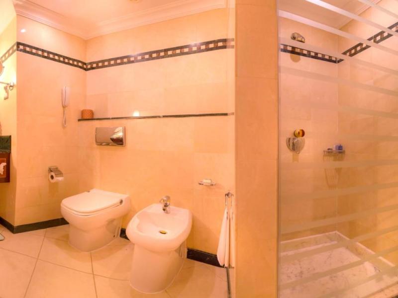 Corniche Hotel Abu Dhabi