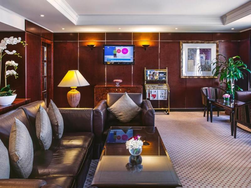 Corniche Hotel Abu Dhabi