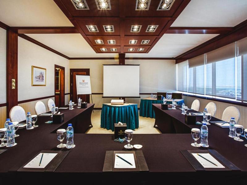 Corniche Hotel Abu Dhabi