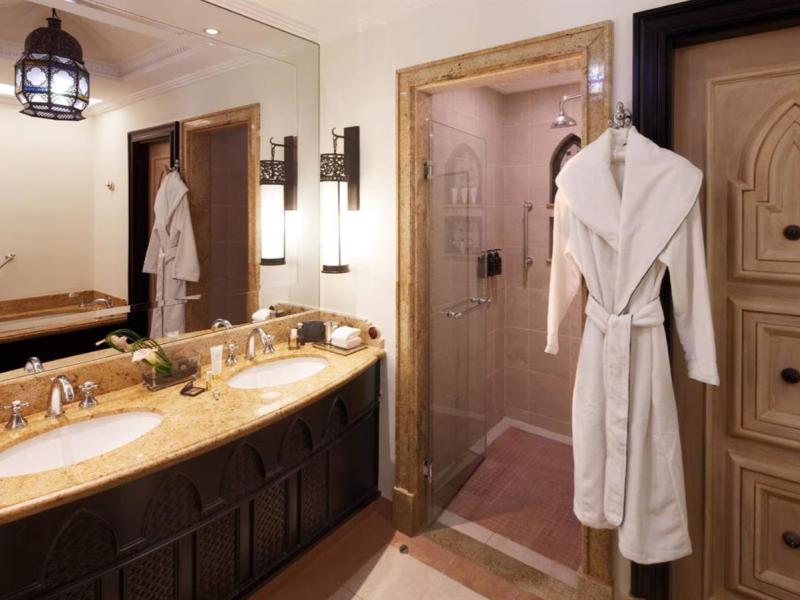 Jumeirah Mina A`Salam