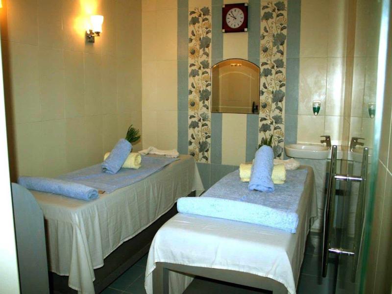 Minamark Beach Resort