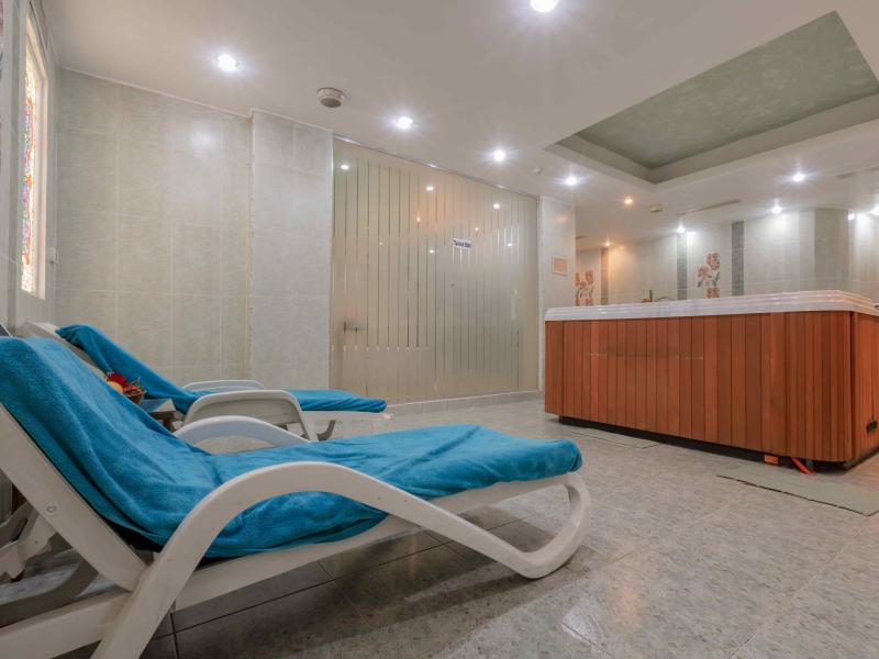 Minamark Beach Resort