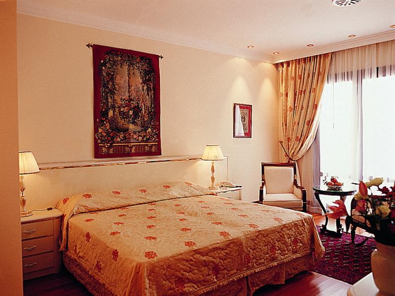 Minerva Premier Hotel