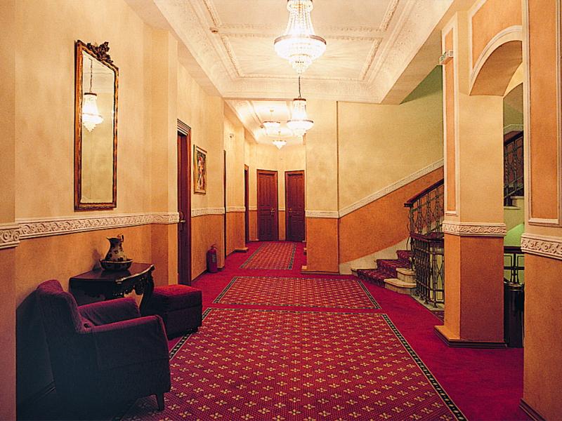 Minerva Premier Hotel