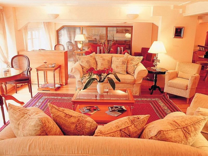 Minerva Premier Hotel