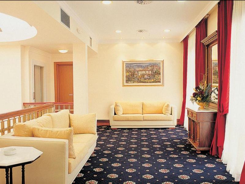 Minerva Premier Hotel