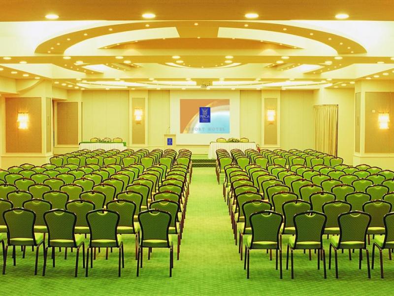 Minoa Palace Resort & Spa