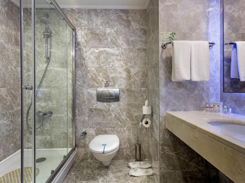 Miracle Resort Hotel