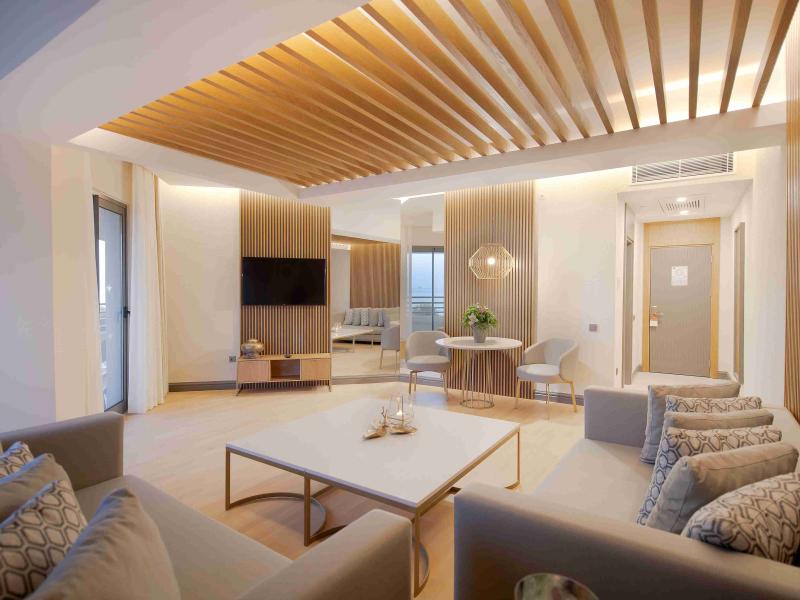 Miramare Beach Hotel