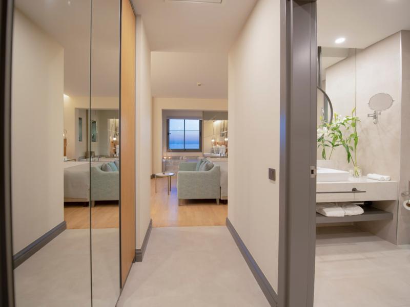 Miramare Beach Hotel